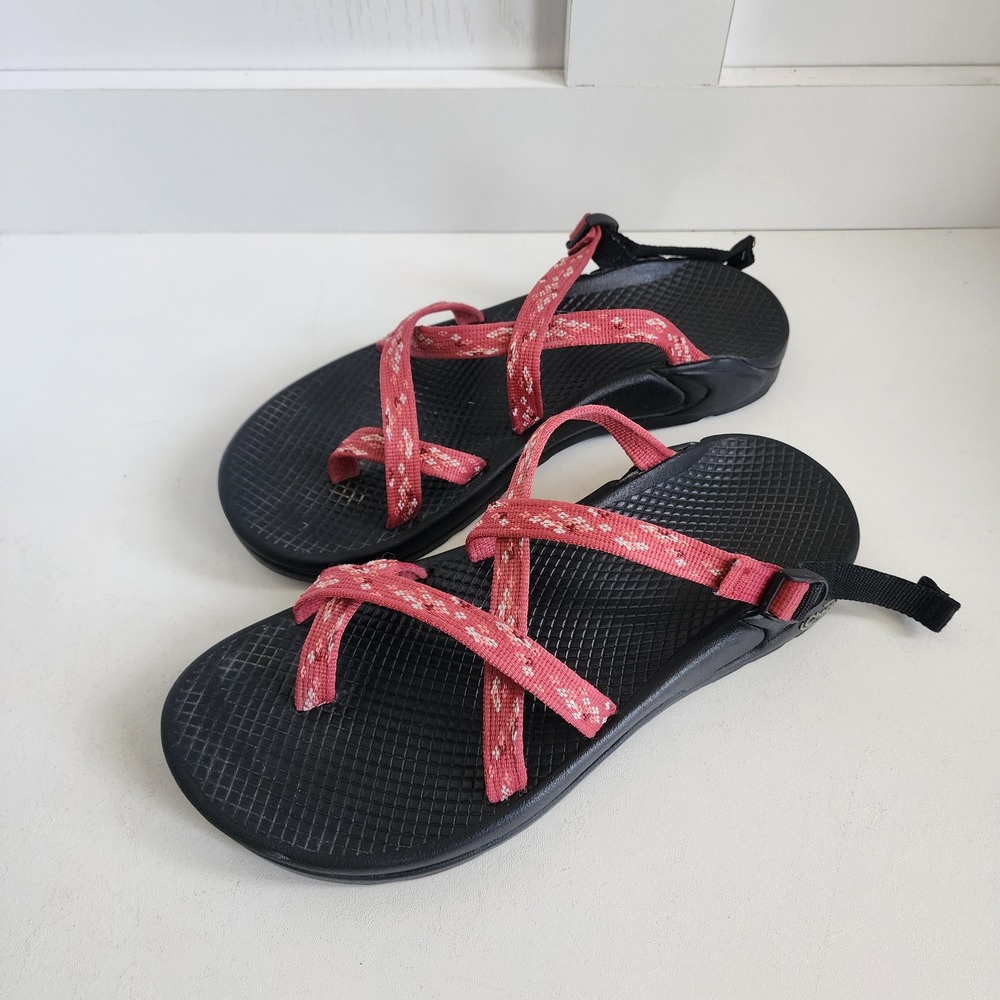 Chaco Z/Cloud 2 Womens 8 Red Black Multi Strap Toe Loop Hiking Sandals J106606